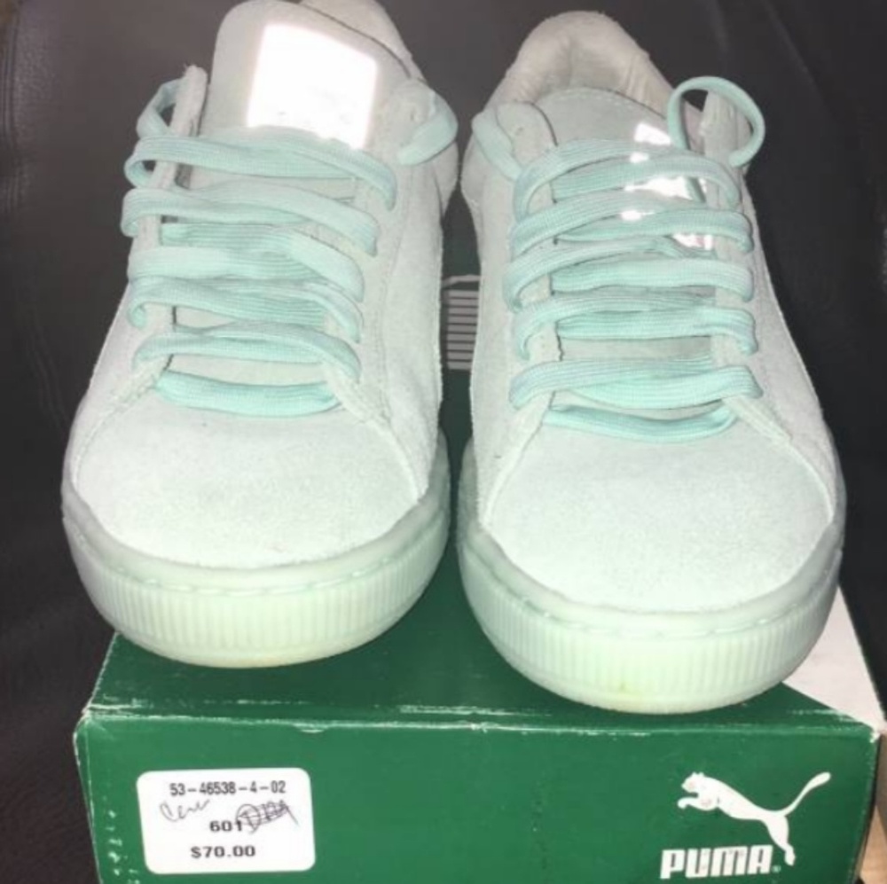 Women's shoes